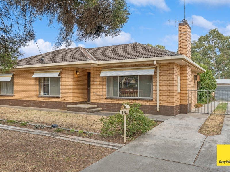 13 Mitchell Street, Kangaroo Flat