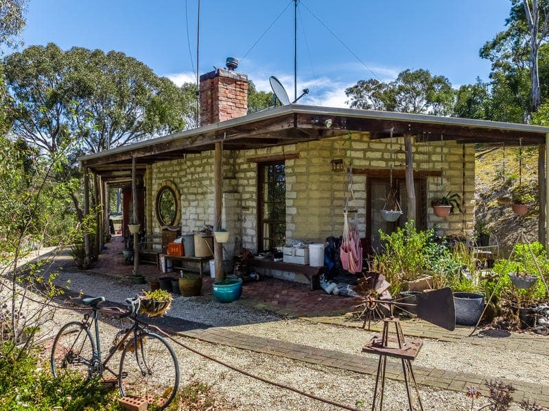 335 South Steiglitz Road, Steiglitz