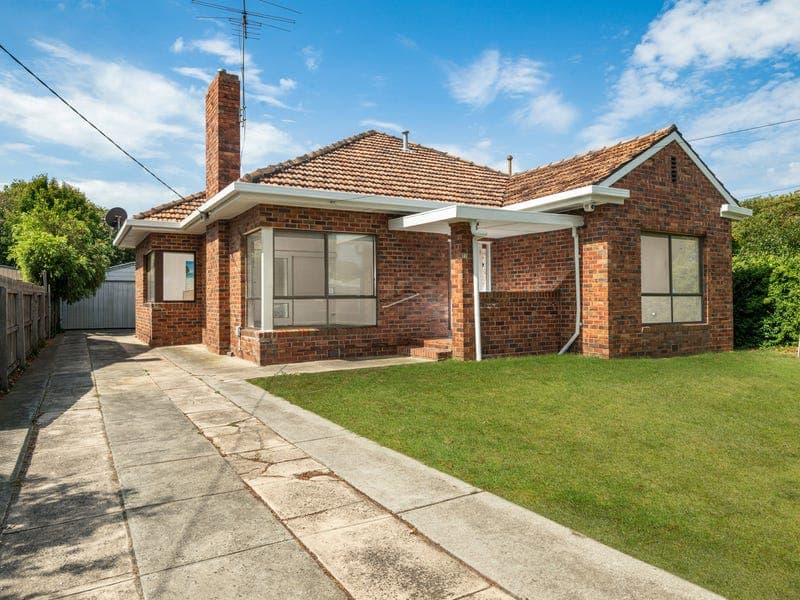 77 Ormond Road, East Geelong