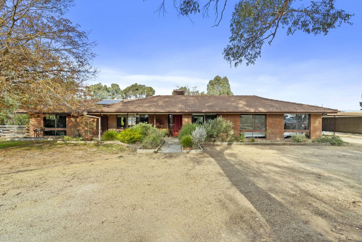 70 Sampsons Road
