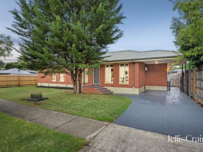 17 Dunrossil Drive, Kilsyth