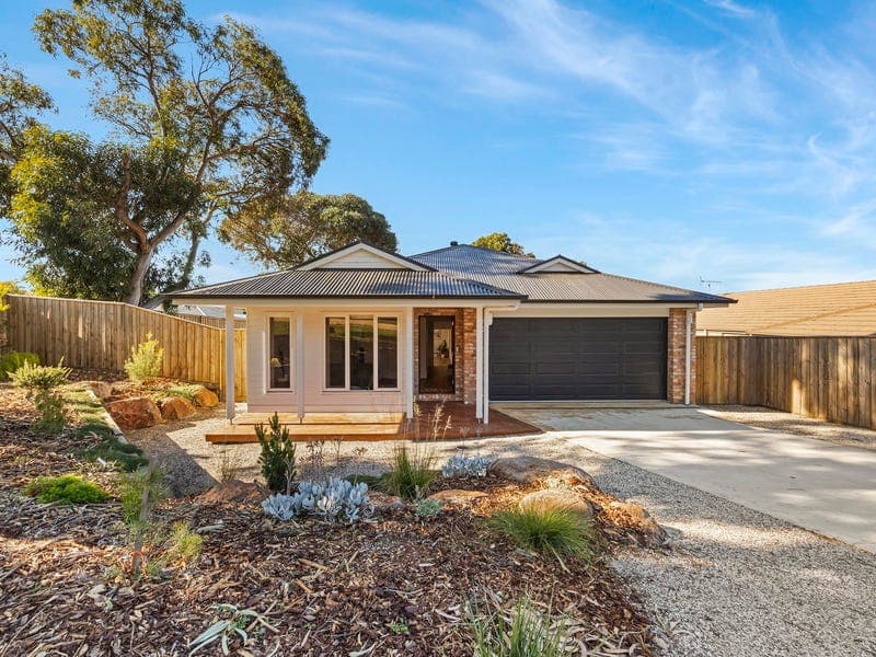 26 Urquhart Street, Gordon