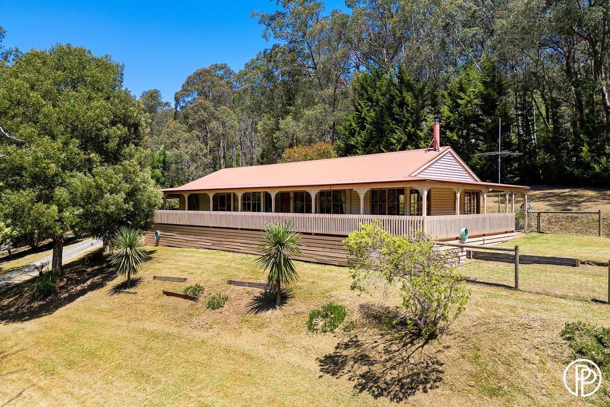 28 REEFTON DRIVE