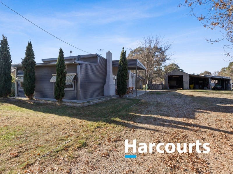 29 School Road, Springhurst