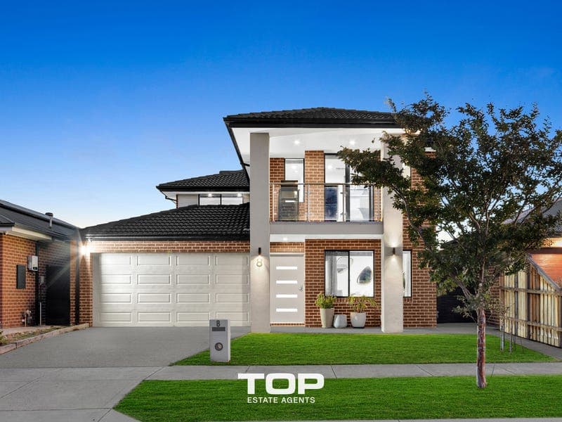 8 Langshan Road, Clyde North