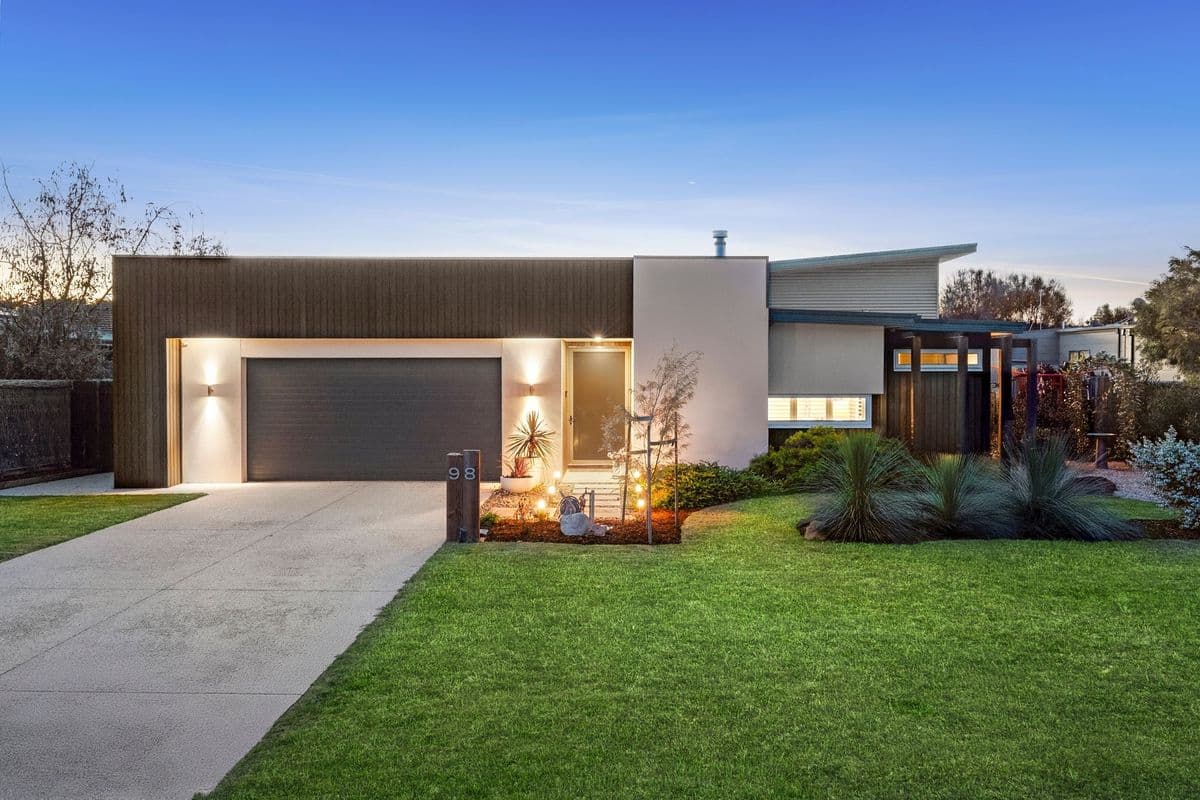 96-98 CASHMORE DRIVE