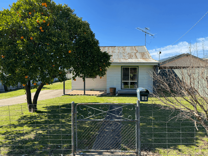 19 Donaldson Street, Corryong