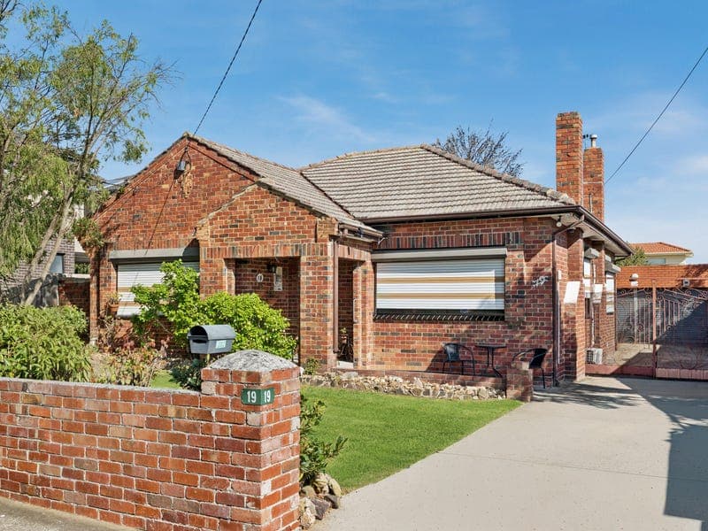 19 Pershing Street, Reservoir