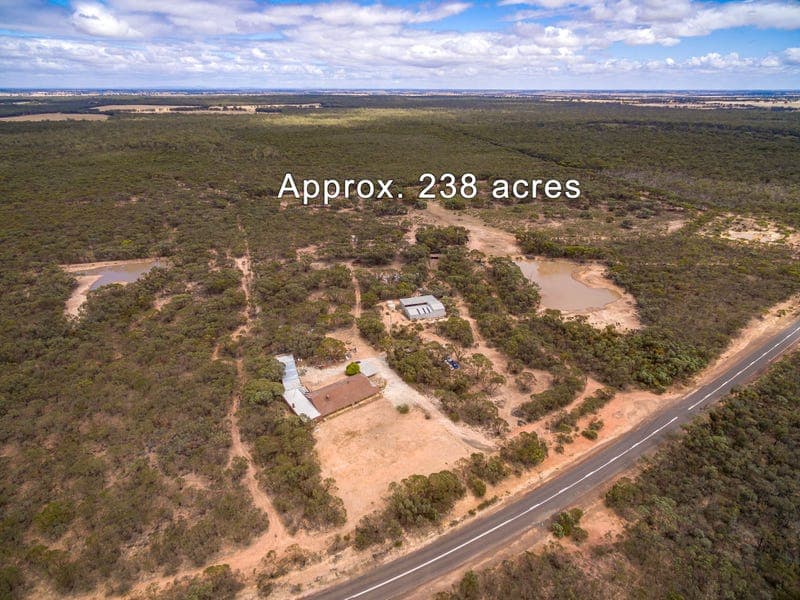 1545 Bendigo Tennyson Road