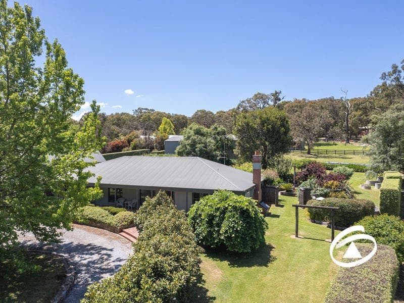 14 Baroona Road, Maryknoll