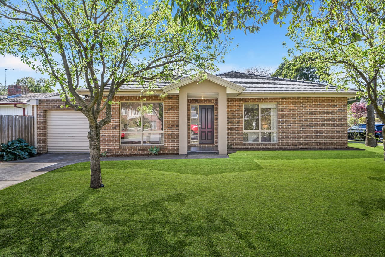 5 Pemberley Drive