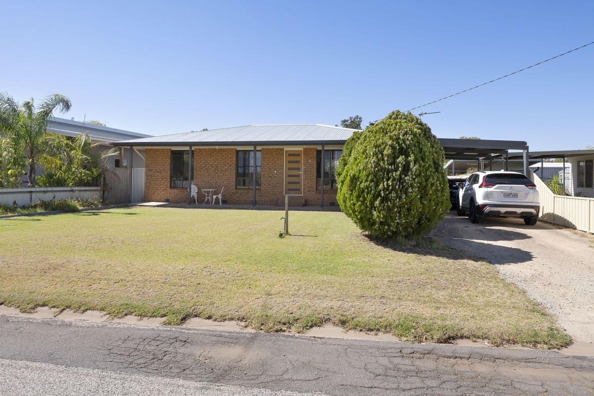 10 Jacaranda Crescent