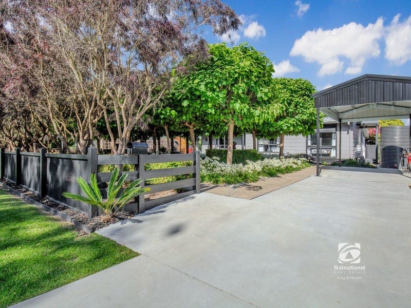 21 Fourth Avenue, Raymond Island