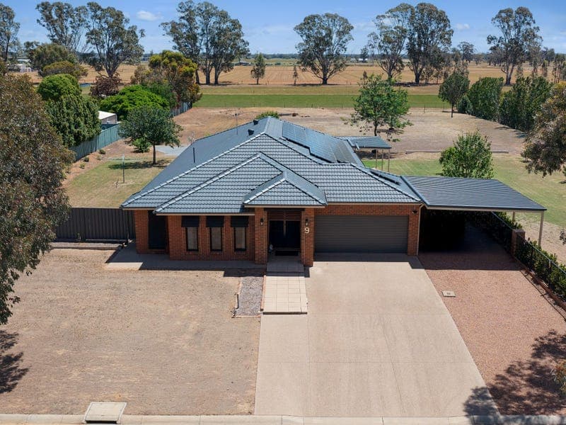 9 Black Street, Katandra West