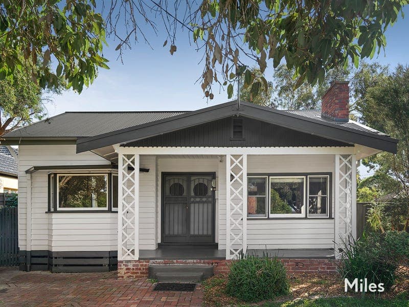 67 Mountain View Parade, Rosanna