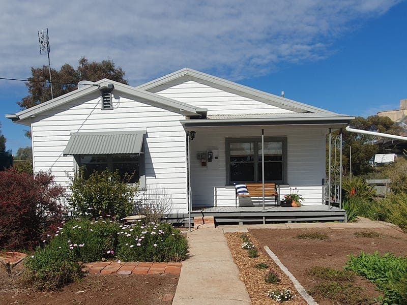 6-10 Bart Street, Nullawil