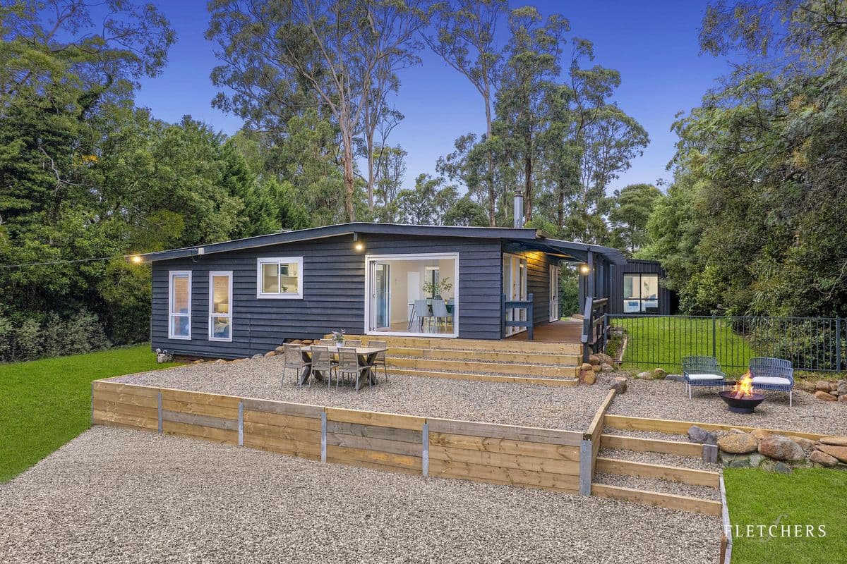 7 Scenic Crescent