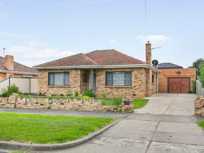22 Merrilands Road, Reservoir