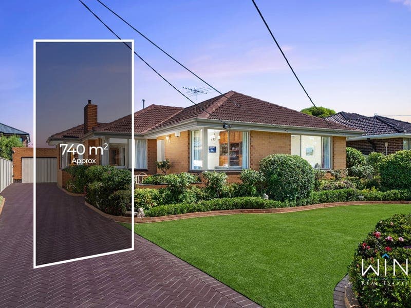 16 Banbury Street, Burwood East