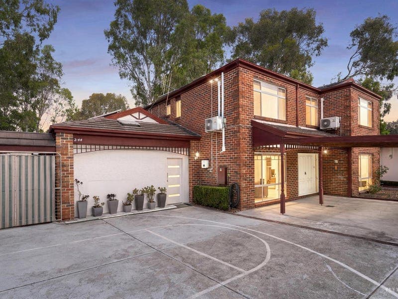 2/44 Stott Street, Box Hill South