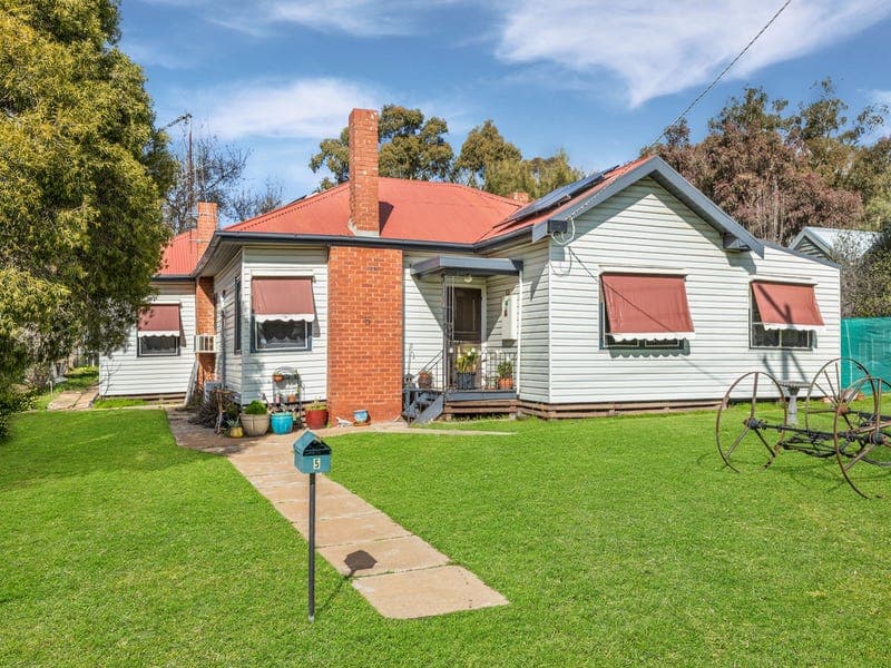 5 Reef Street, Wedderburn