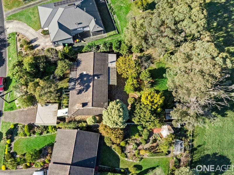 8 Fairway Drive, Yallourn