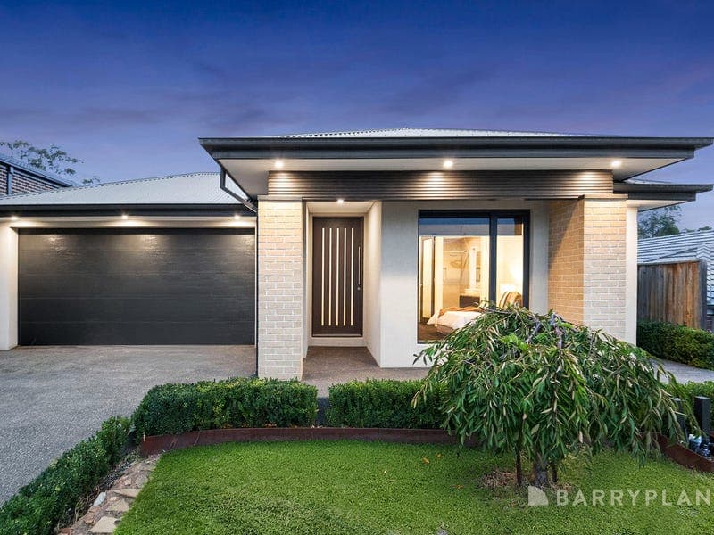 6 Lancer Way, Chirnside Park