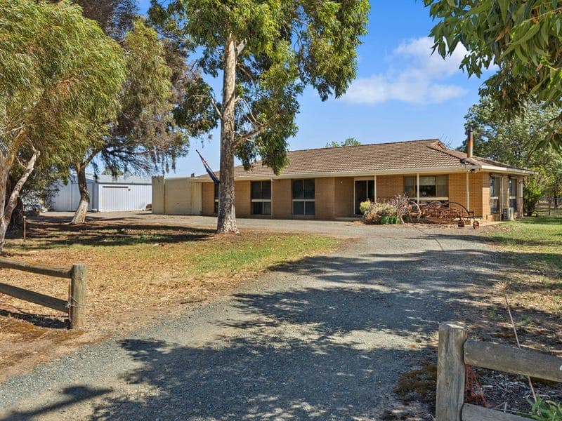 300 Heath Road, Harston