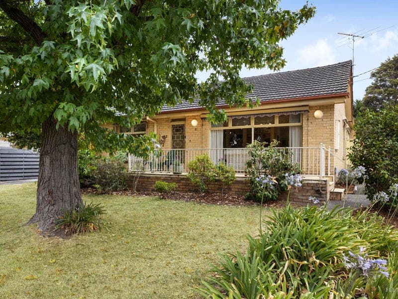 81 Box Hill Crescent, Mont Albert North