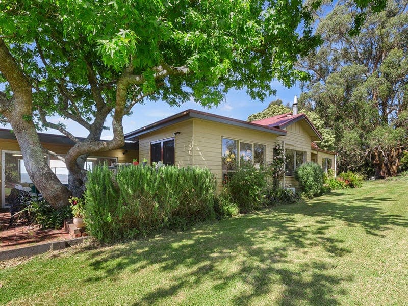 390 Aire Settlement Road, Johanna