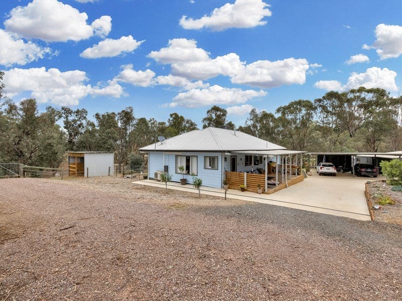 48 Fox Street, Winton
