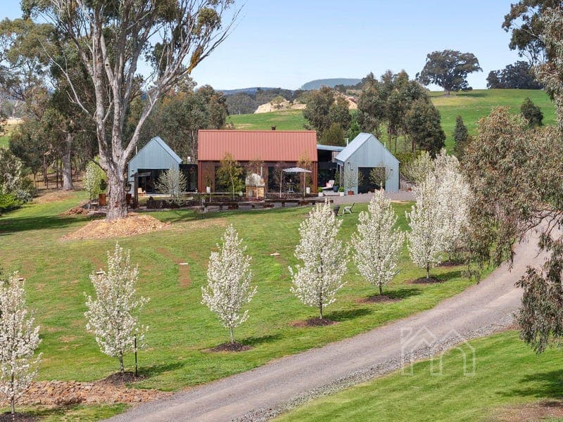 28 Yapeen School Lane, Yapeen