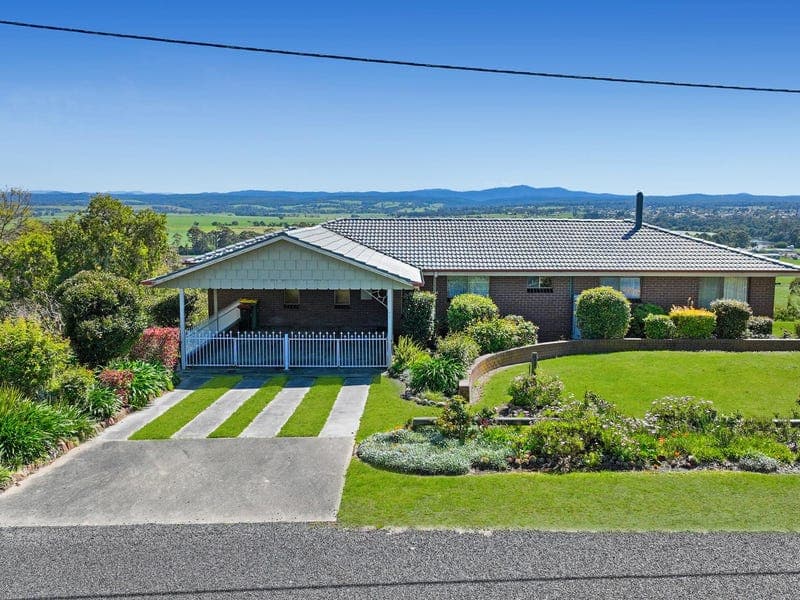 95 Grandview Road, Newmerella