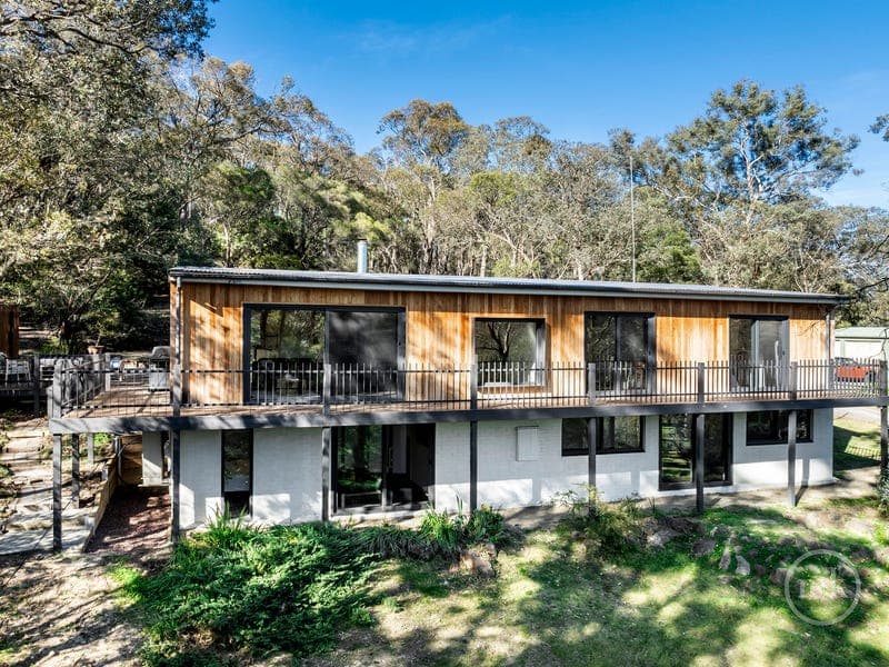 220 SMITHS GULLY ROAD