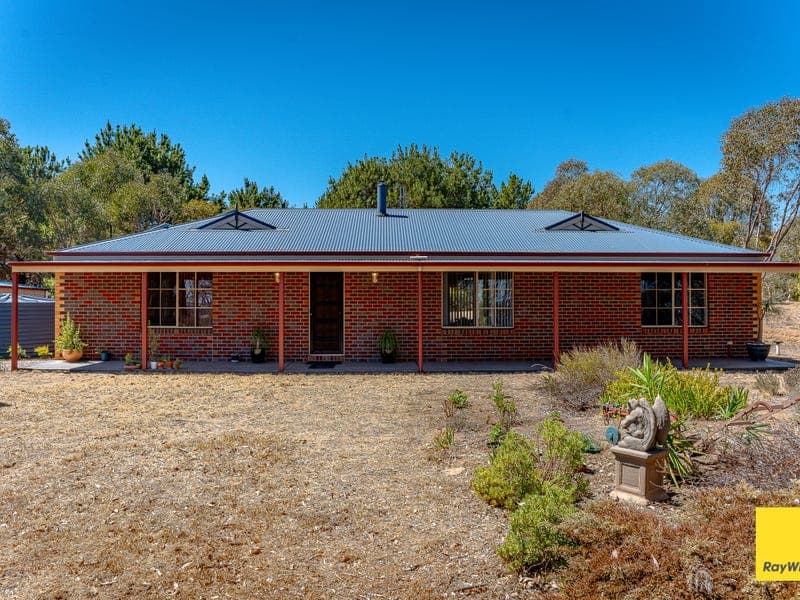 49 Hilda Drive, Ravenswood