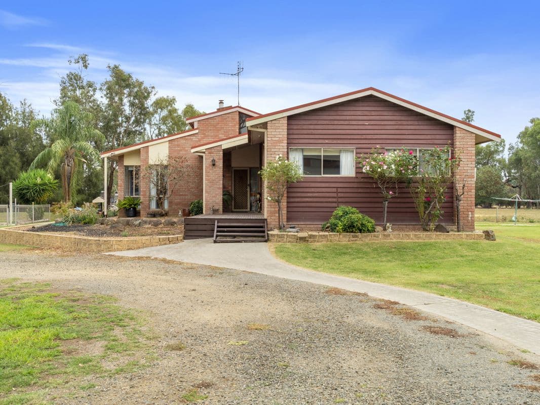 690 Cobram-Koonoomoo Road