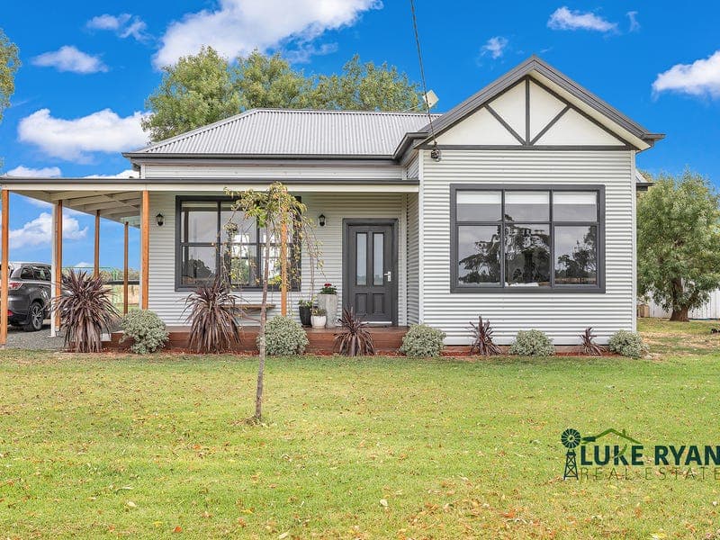 1554 Strathallan Road, Bamawm