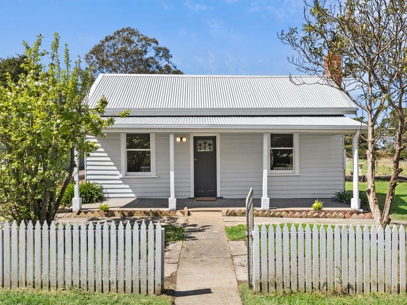 5262 Midland Highway, Elaine