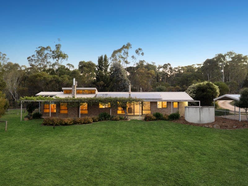 15 Ronald Drive, Mandurang