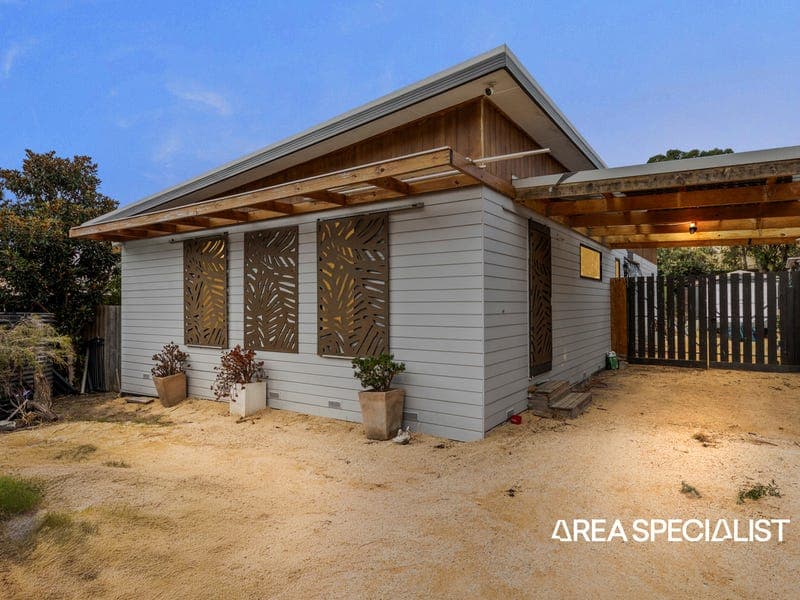 64 Warneet Road, Blind Bight