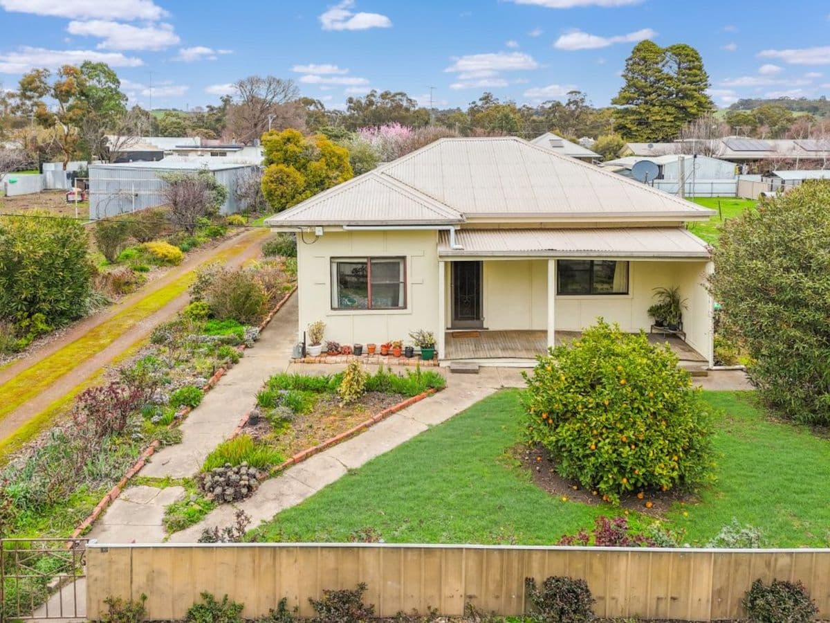 13 Turnbull Street