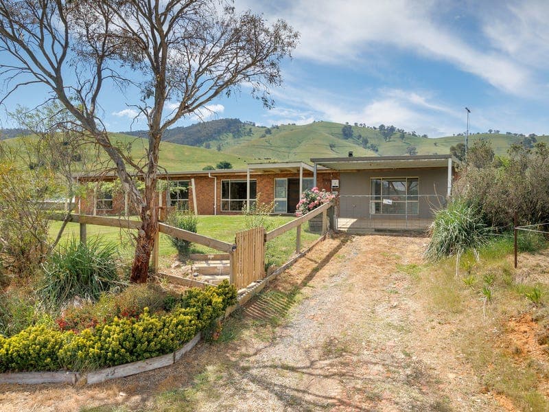 26 Old Jarvis Creek Road, Old Tallangatta