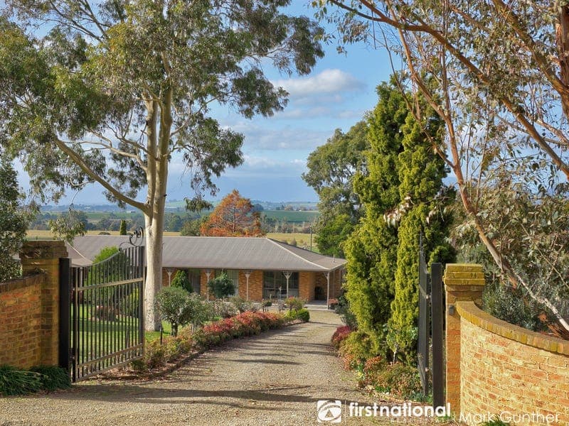 9 Benson Drive, Yering