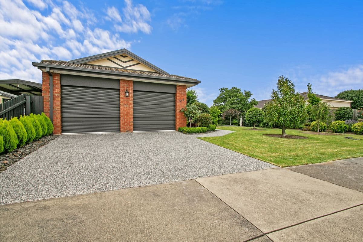 21 Kassandra Drive