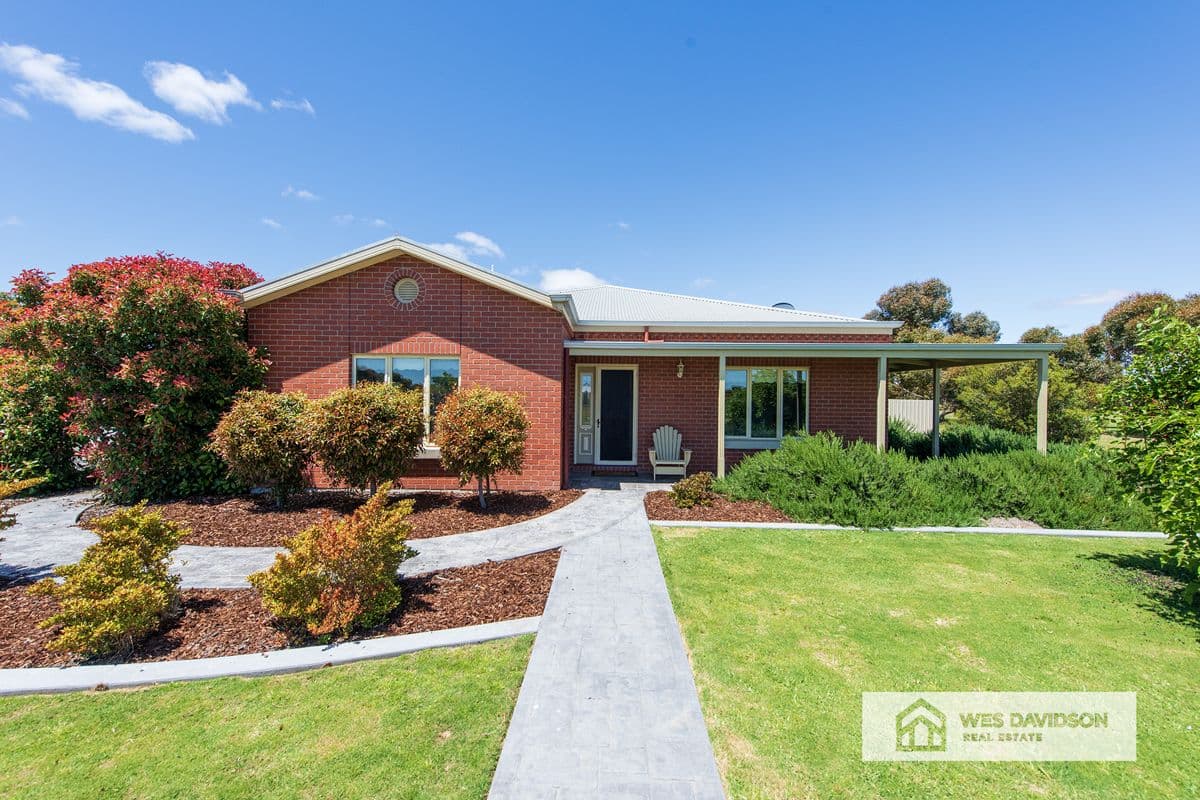 4 Creasey Court