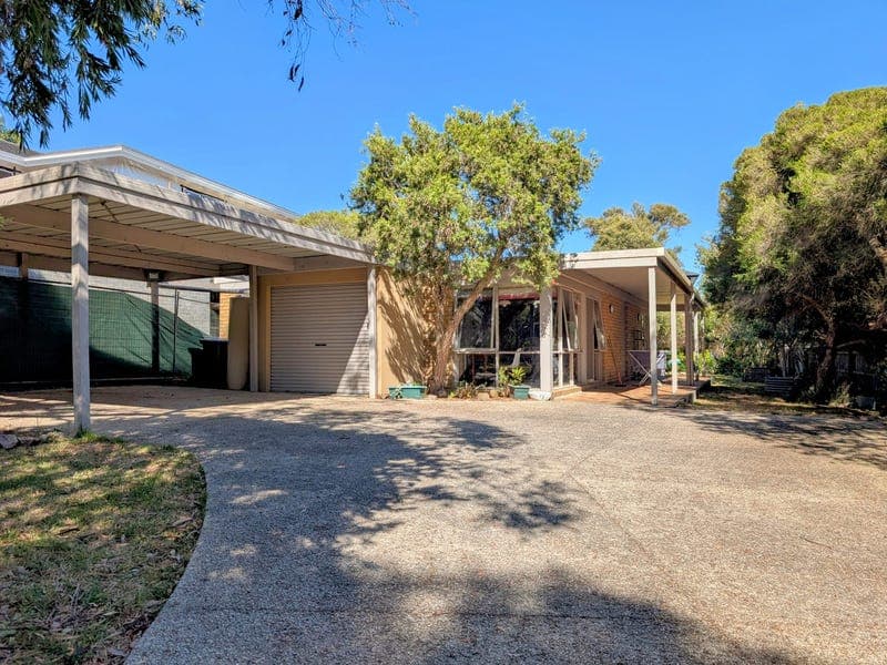 66 Rainier Avenue, Dromana