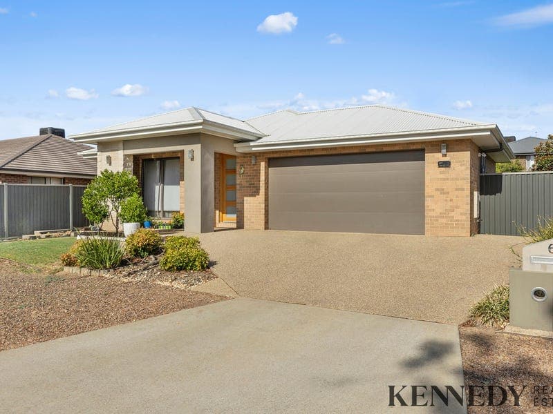 61 Robinson Way, Yarrawonga