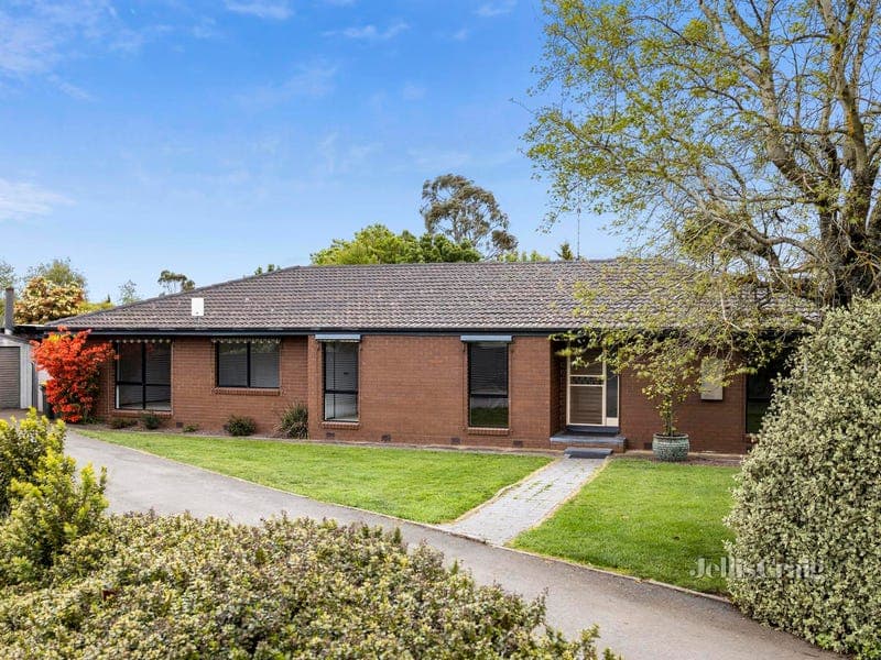 16 Yelland Road, Newlyn North