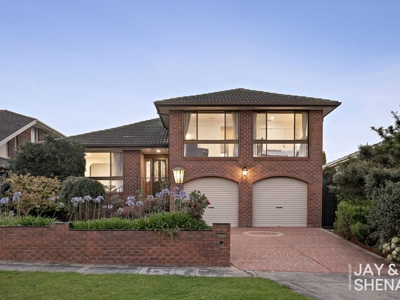 18 Delmont Court, Endeavour Hills