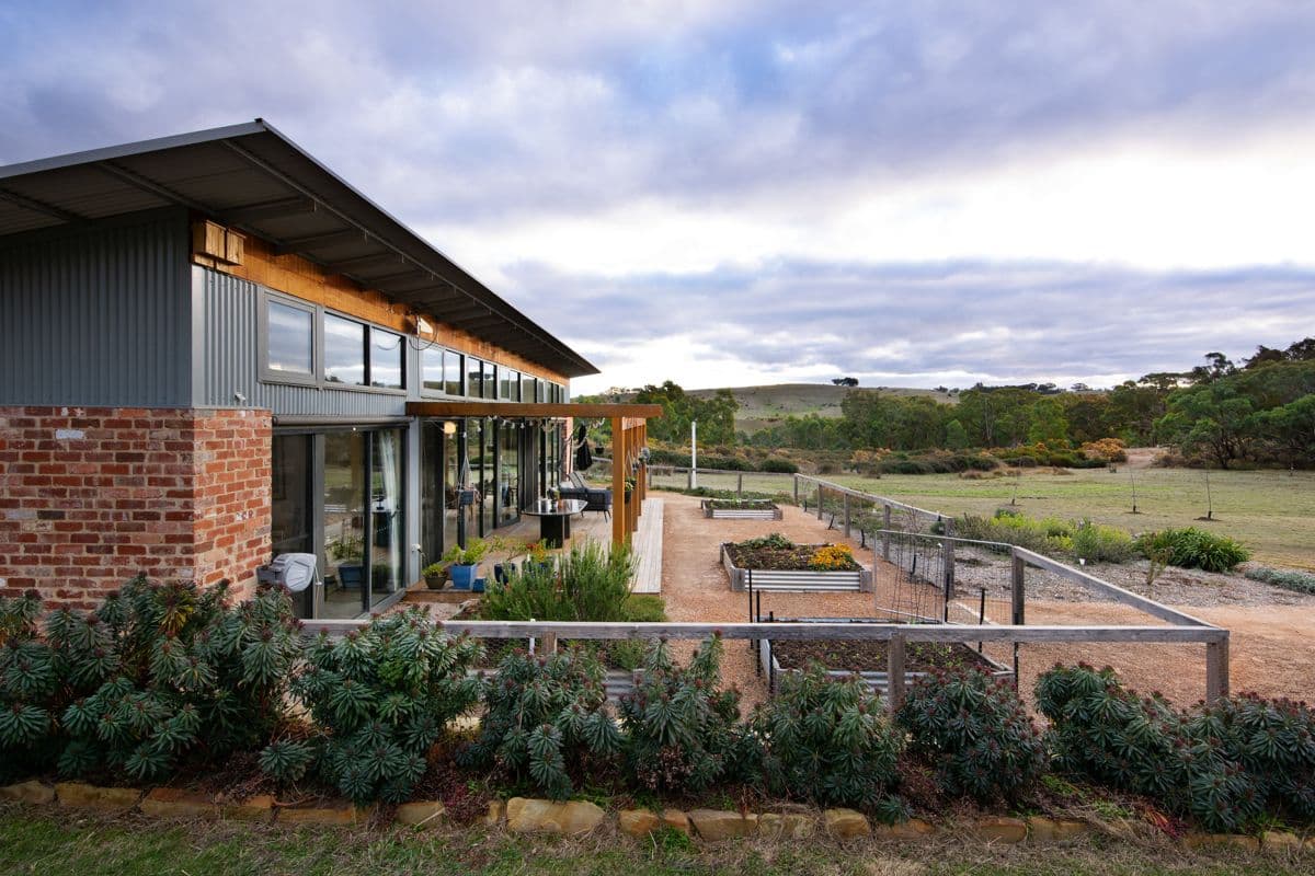 45 New Year Flat Road